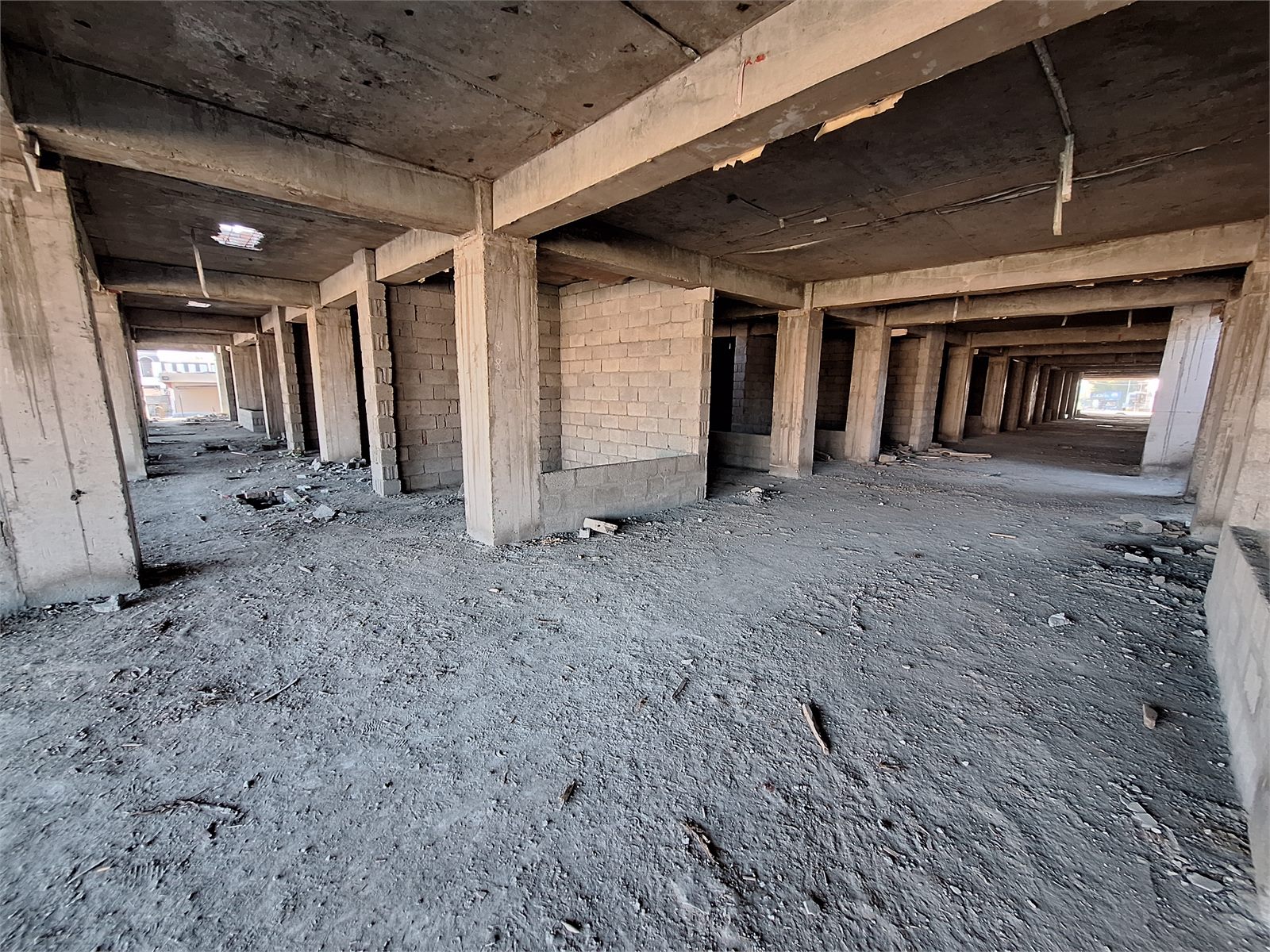 Structure Hall